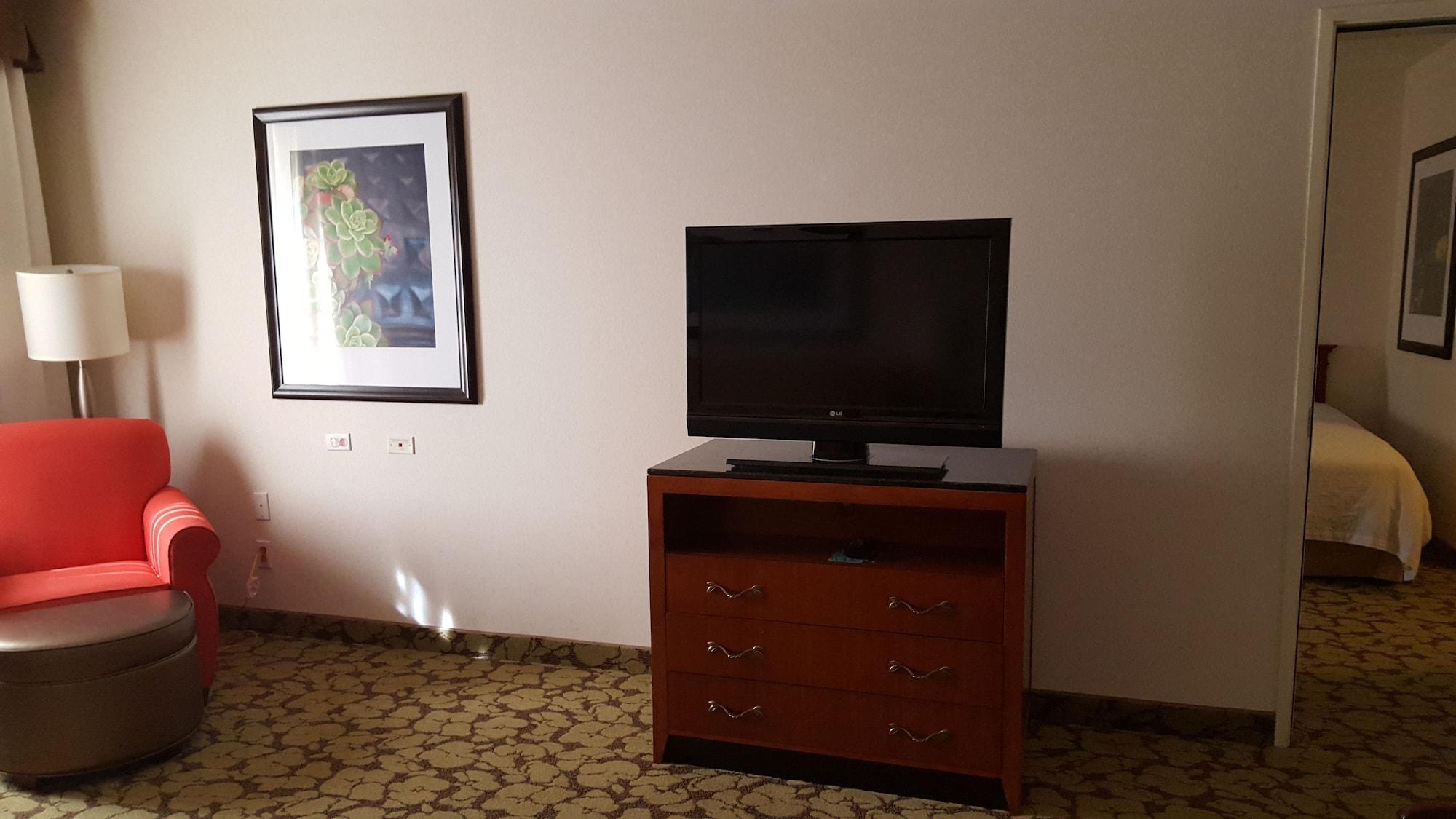 Hilton Garden Inn Redding Exterior foto